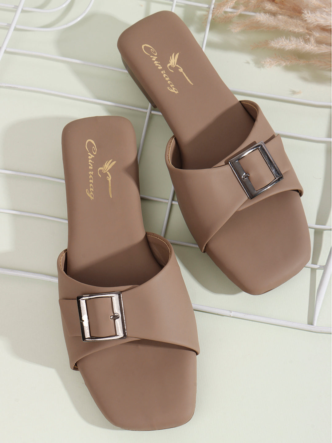 Women sandal